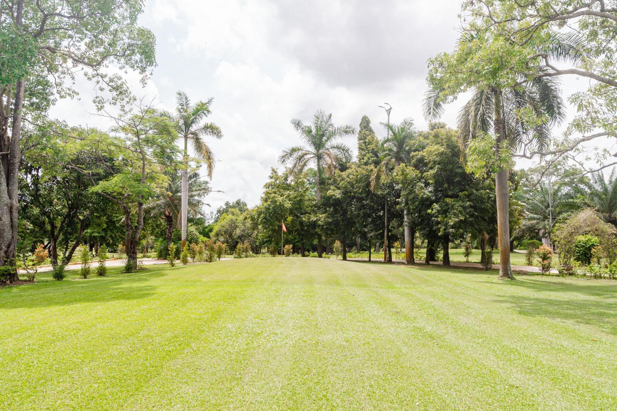 Baan Suan Khun Ta And Golf Resort أوبونراتْشاتاني المظهر الخارجي الصورة