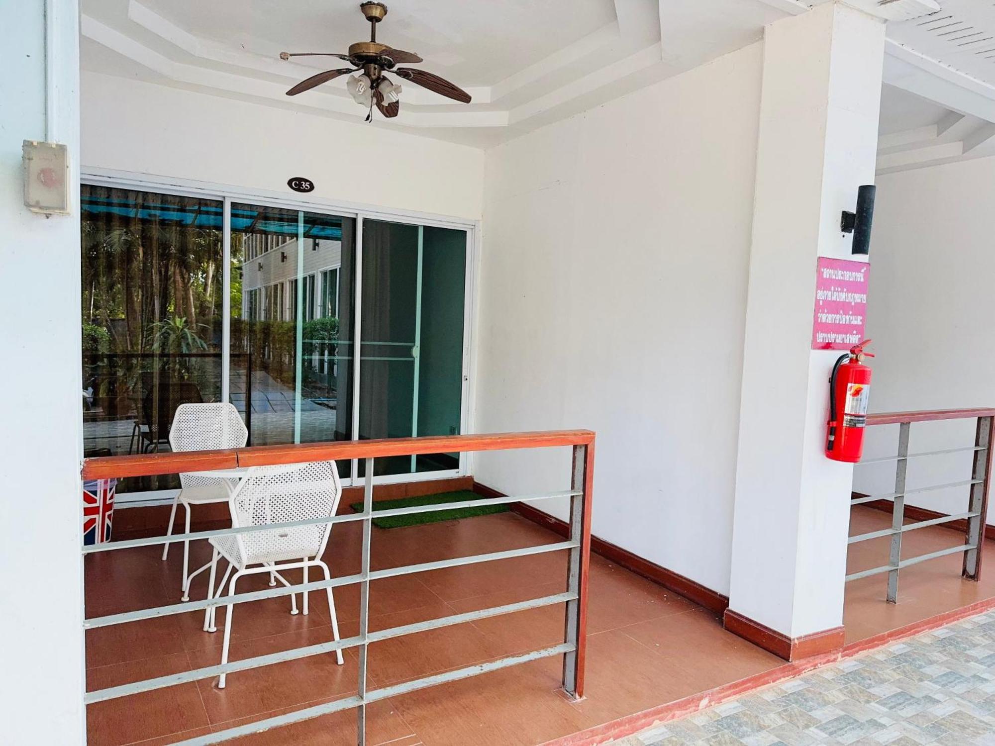 Baan Suan Khun Ta And Golf Resort أوبونراتْشاتاني المظهر الخارجي الصورة
