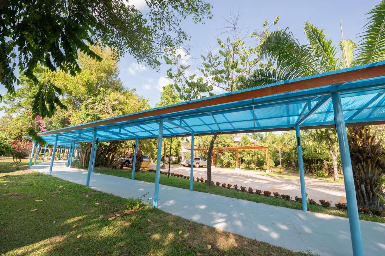 Baan Suan Khun Ta And Golf Resort أوبونراتْشاتاني المظهر الخارجي الصورة